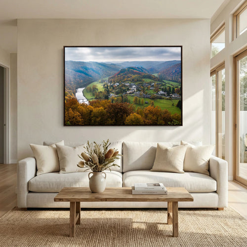 Misty Valley. Foto gedrukt op canvas.  
